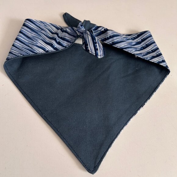 Brand New Handmade Reversible Dog Scarf & Bow Tie Size Medium - Picture 3 of 6